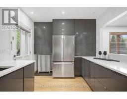 151 Jane Street, Toronto, ON M6S3Y8 Photo 11