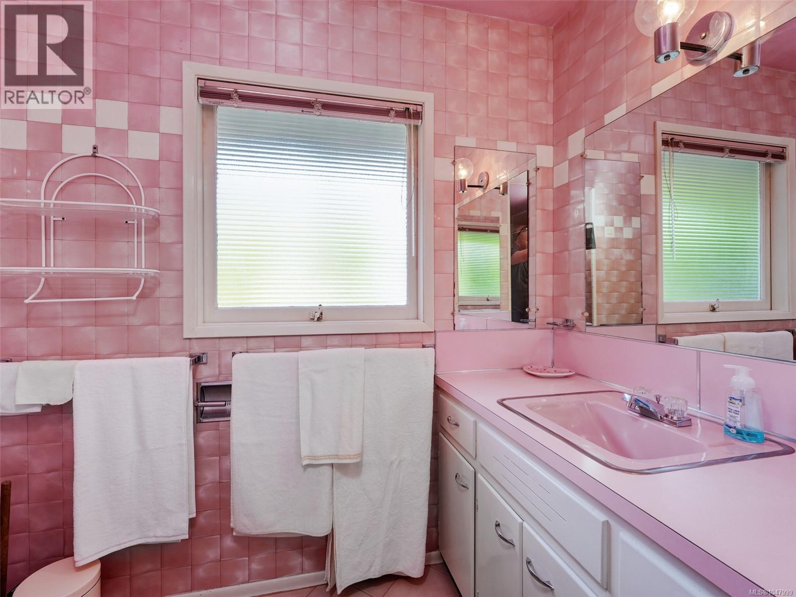 3896 Hobbs St - Image 11