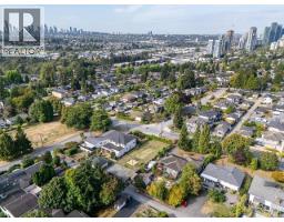 1988 Kensington Avenue, Burnaby, BC V5B4E1 Photo 17