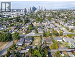 1988 Kensington Avenue, Burnaby, BC V5B4E1 Photo 16