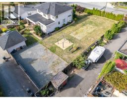 1988 Kensington Avenue, Burnaby, BC V5B4E1 Photo 25