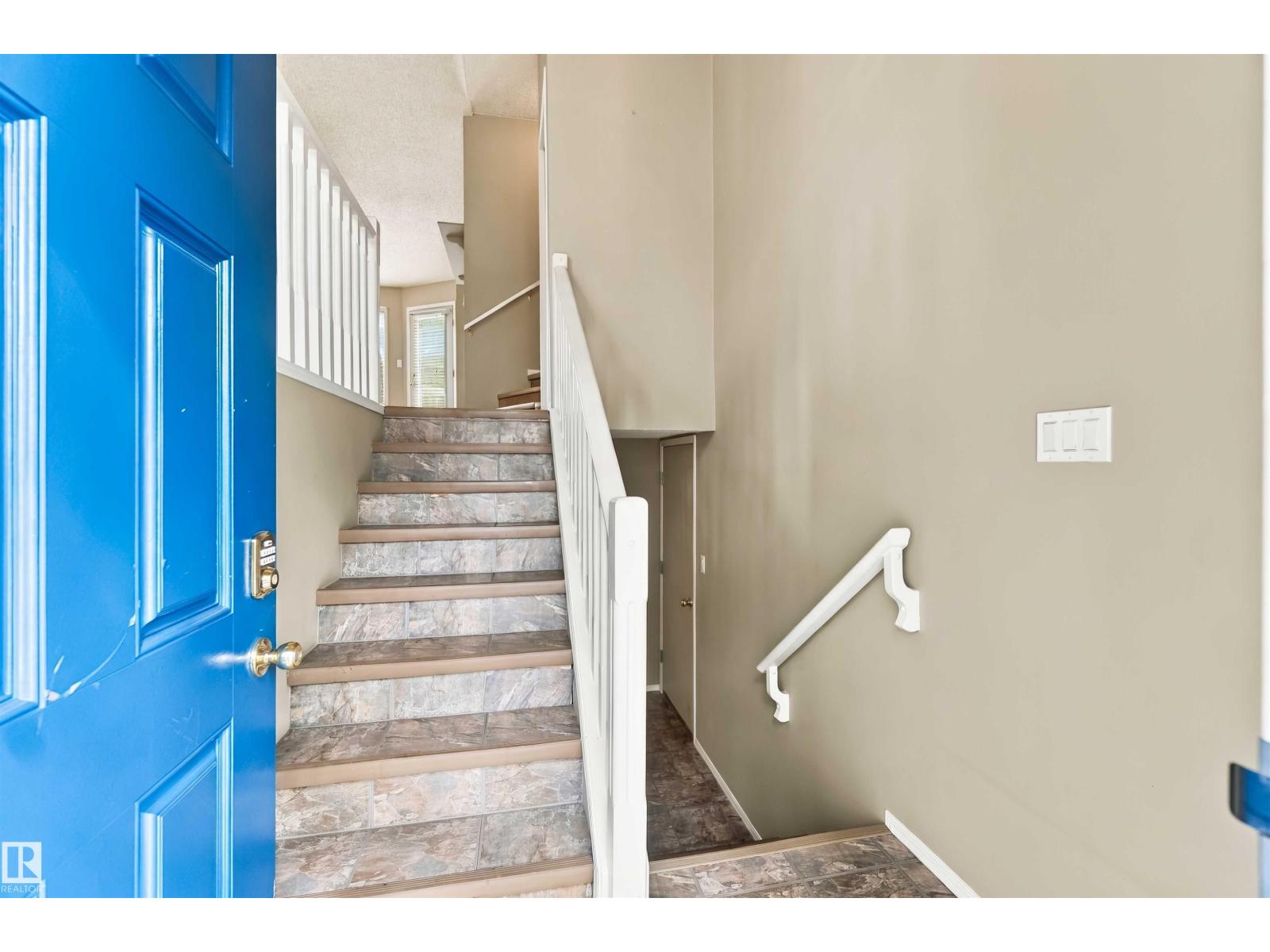 #4 53 ERIN RIDGE DR - 23