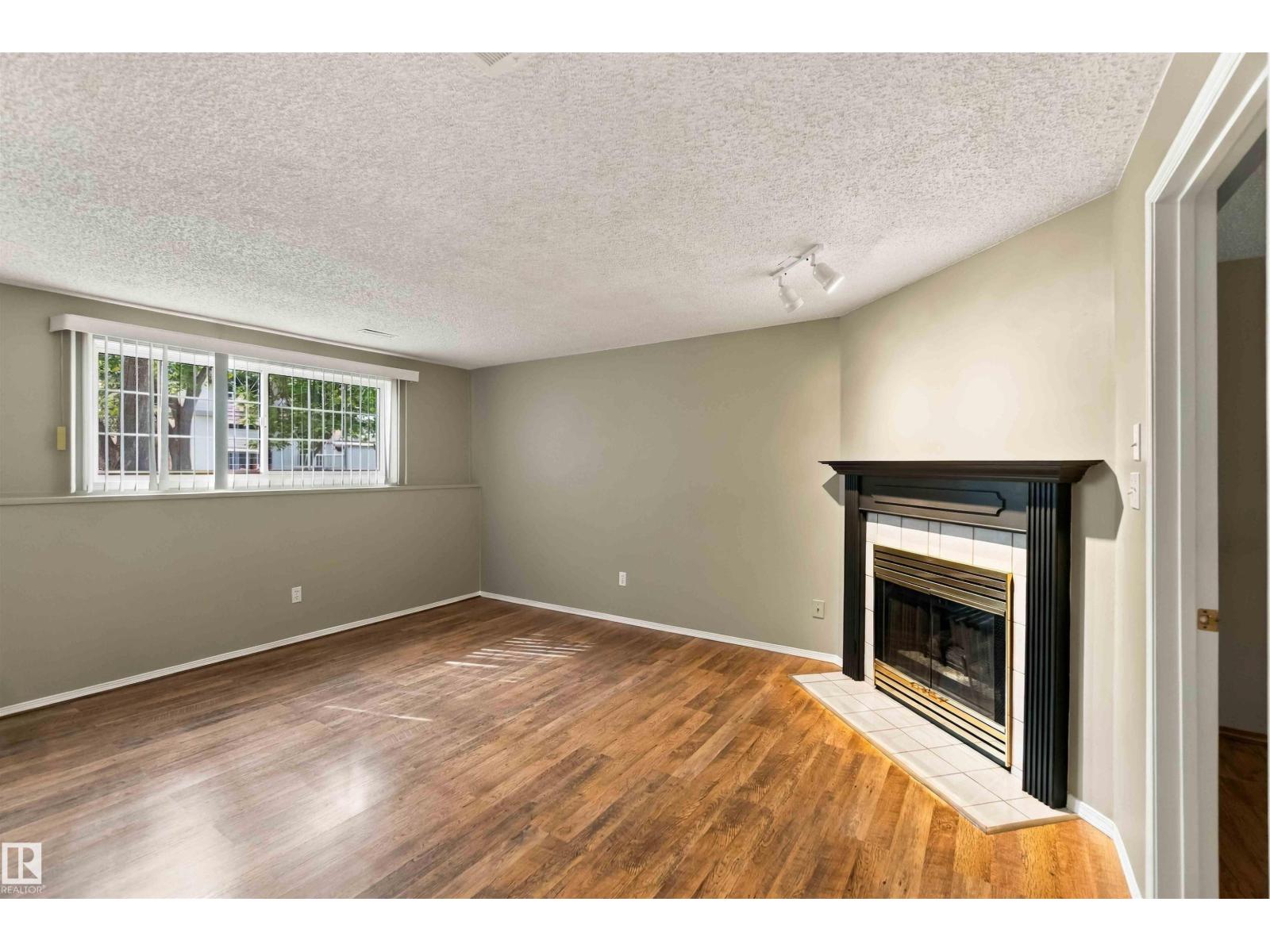 #4 53 ERIN RIDGE DR - 26