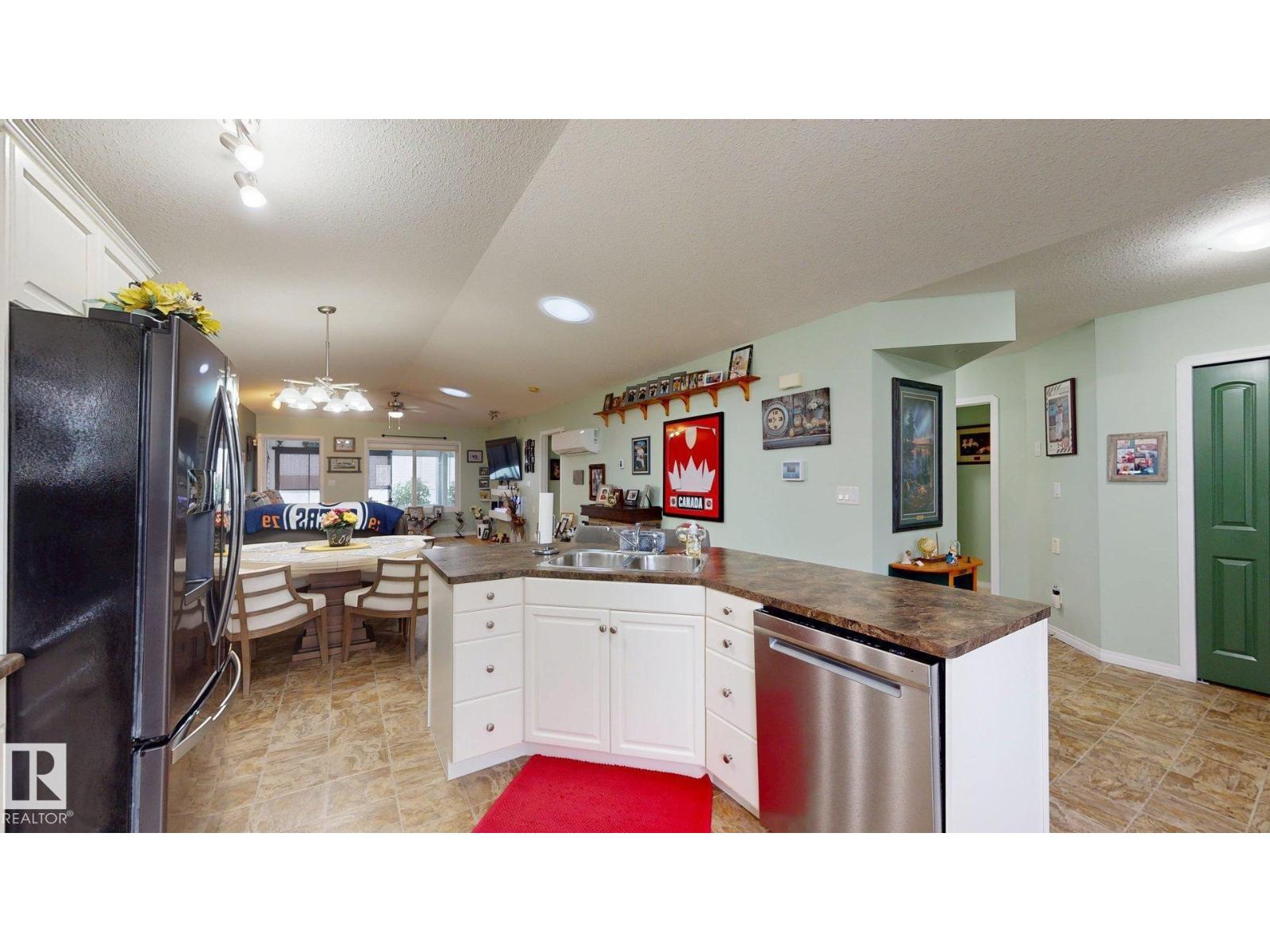 11 4651 Madsen AV - 14
