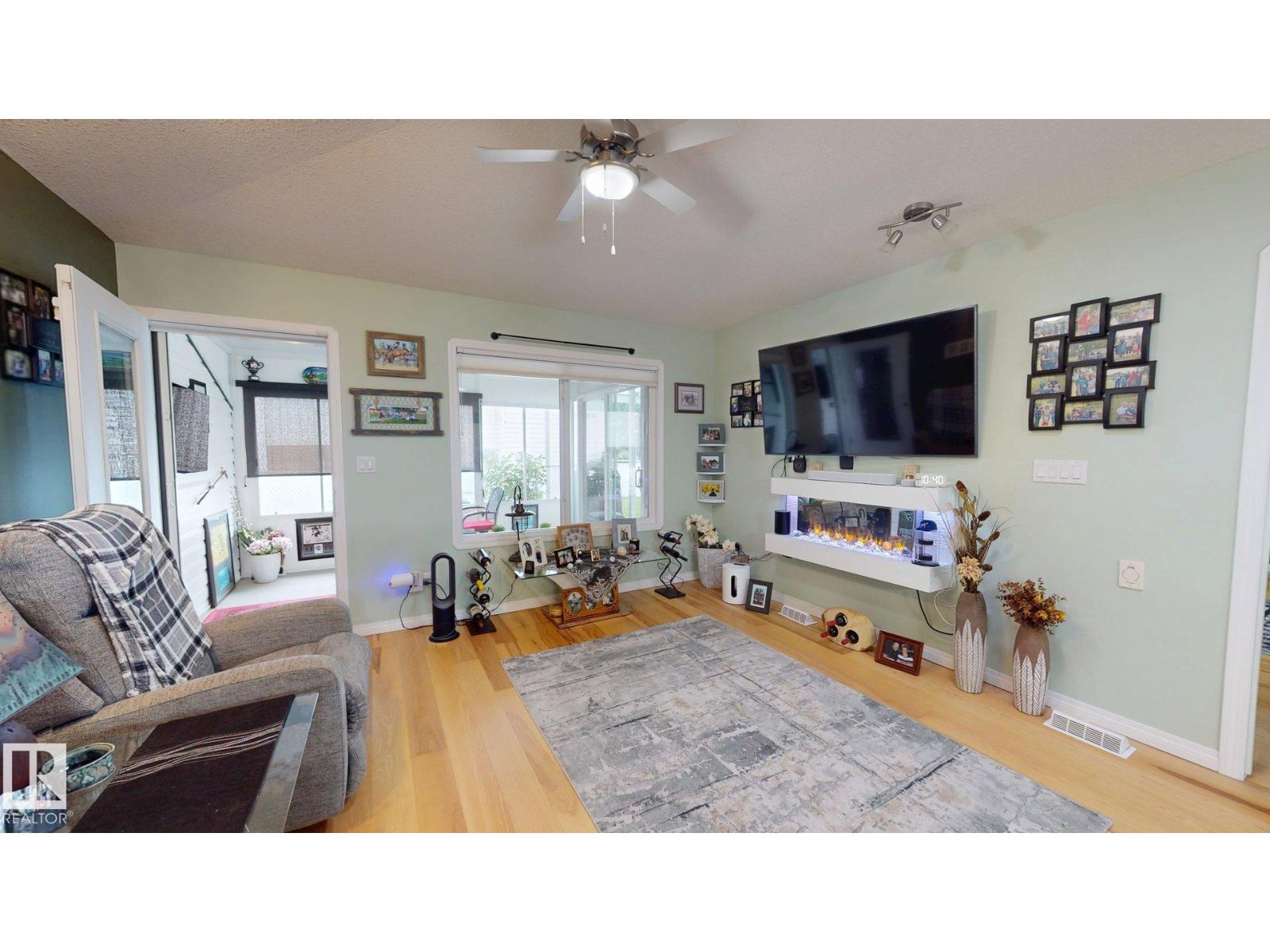 11 4651 Madsen AV - 20