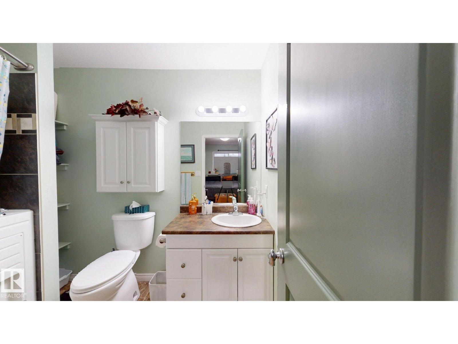 11 4651 Madsen AV - 24
