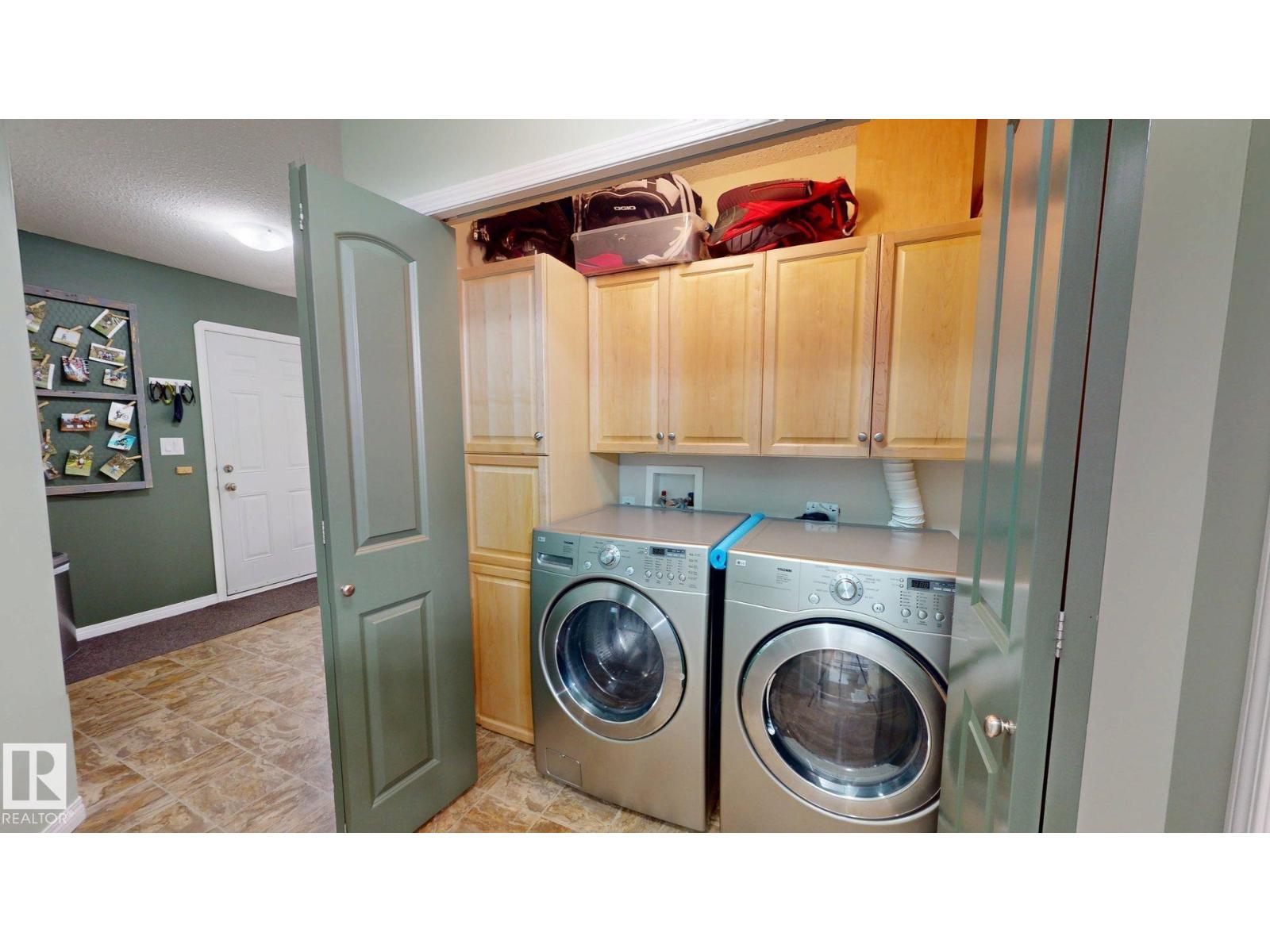 11 4651 Madsen AV - 30