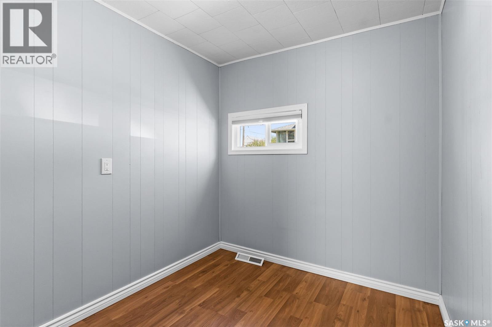 102 Oronsay STREET - Image 17