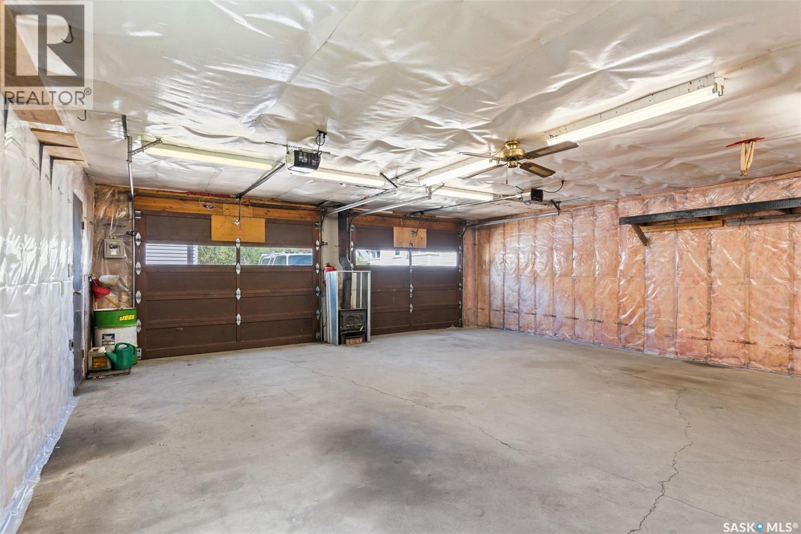 102 Oronsay STREET - Image 28