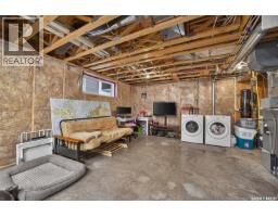 5121 Campling Avenue, Regina, SK S4W0L6 Photo 28