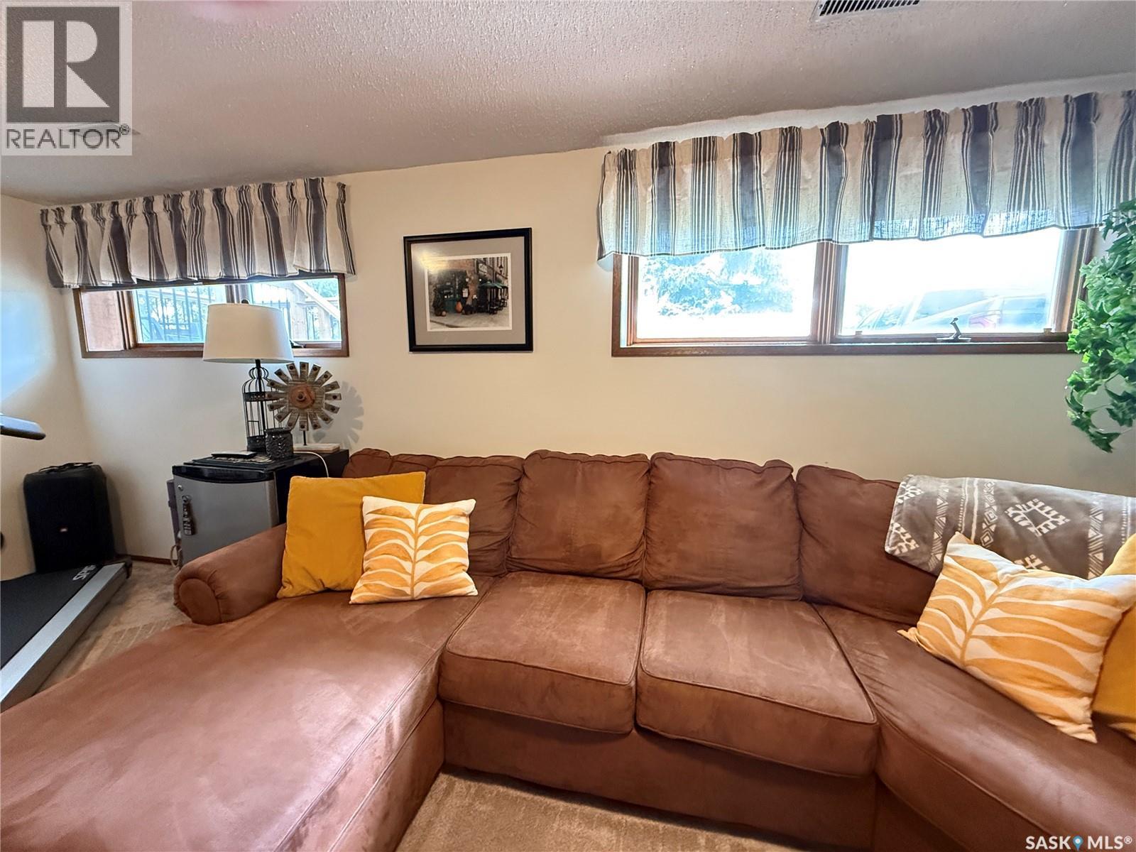 1709 Eaglesham AVENUE - 16