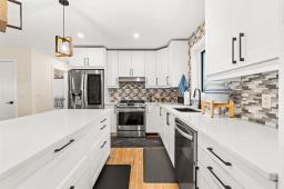 55 Seine River Crossing Road, Ste Anne, MB R5H0A7 Photo 18