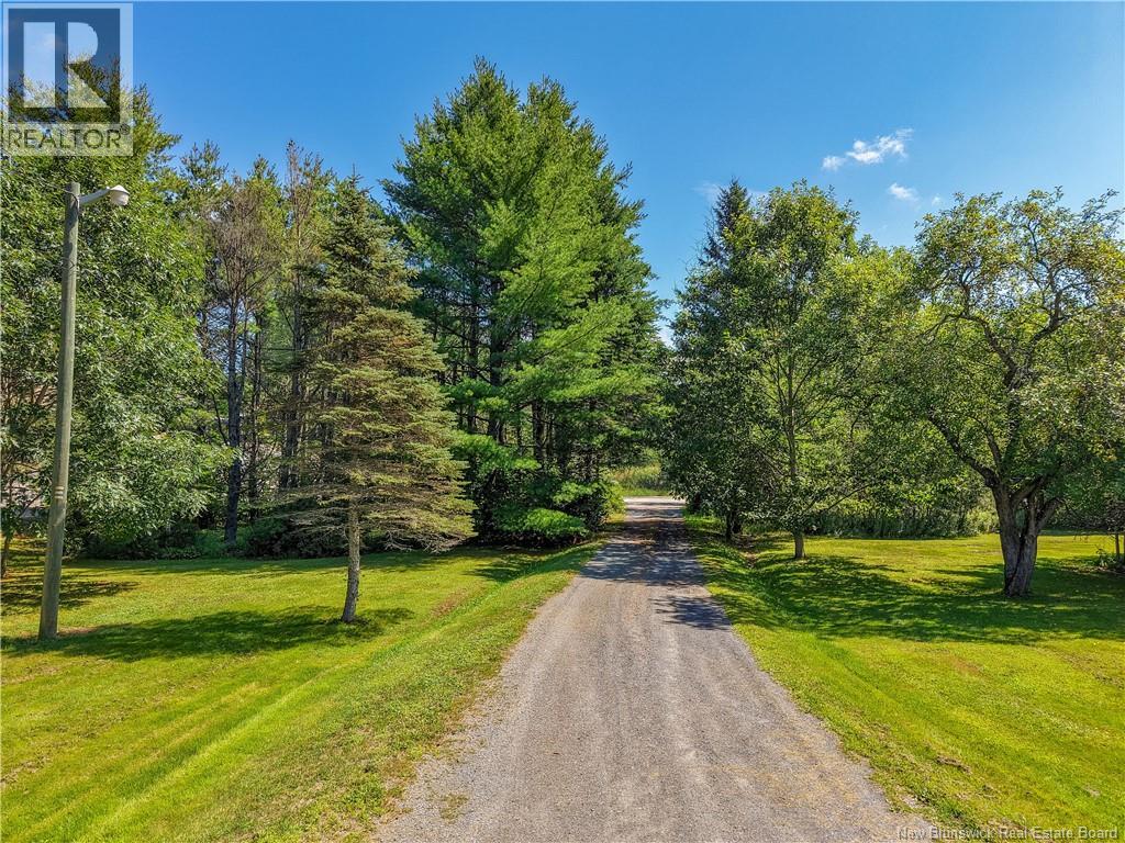 41 Upper Stoneridge Road - 47