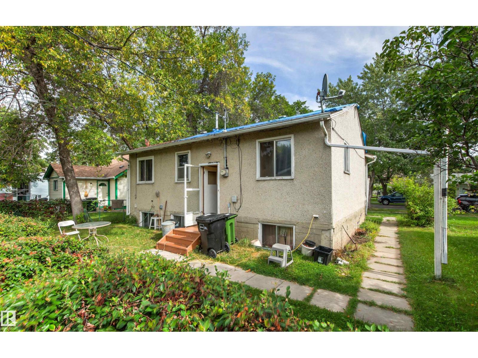12926 115 ST NW - 14