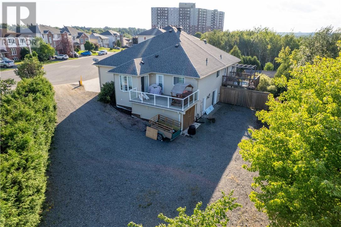 34 Timber Ridge Court, Sudbury — photo 3