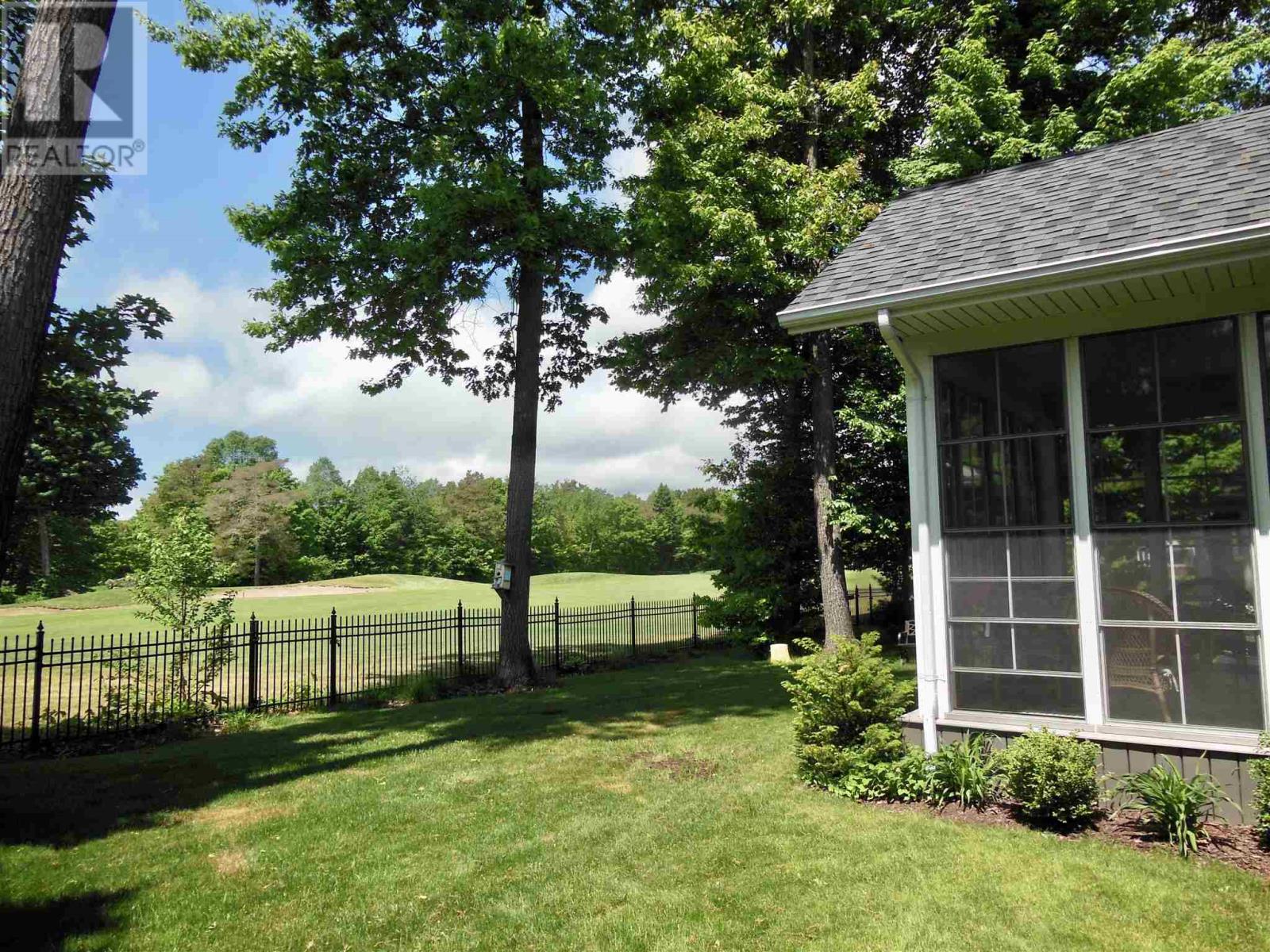 93 Crimson Ridge DR - 5