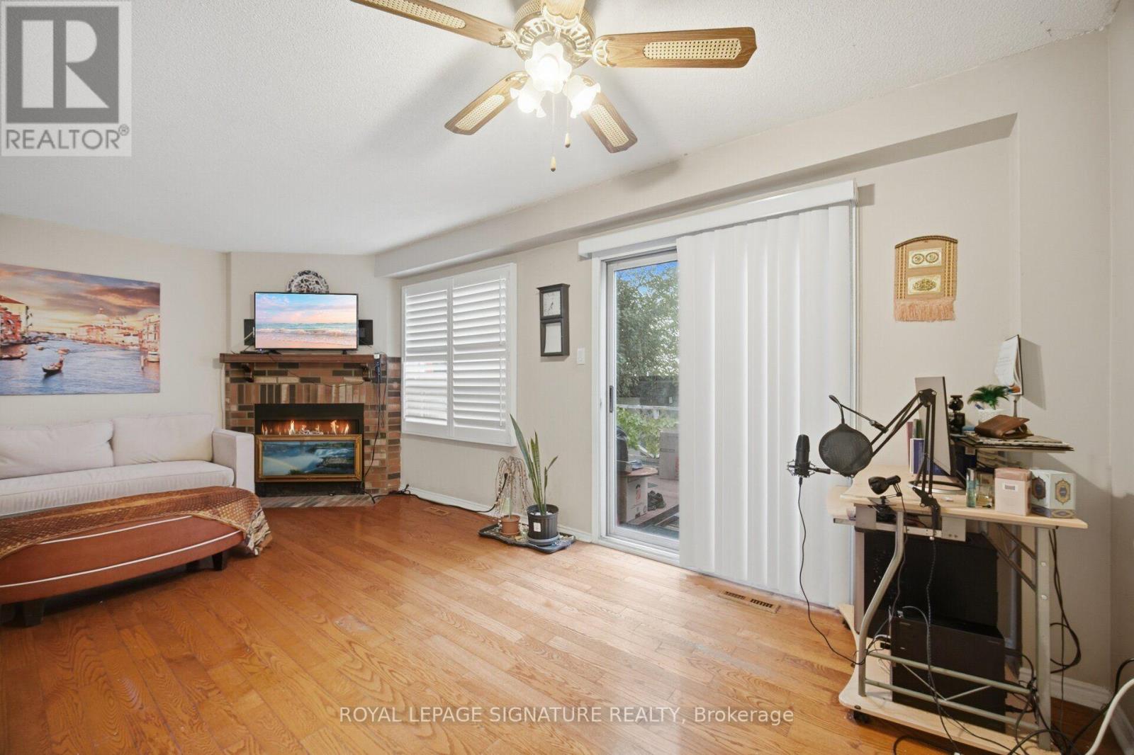 1579 MARSHCOURT DRIVE - 22
