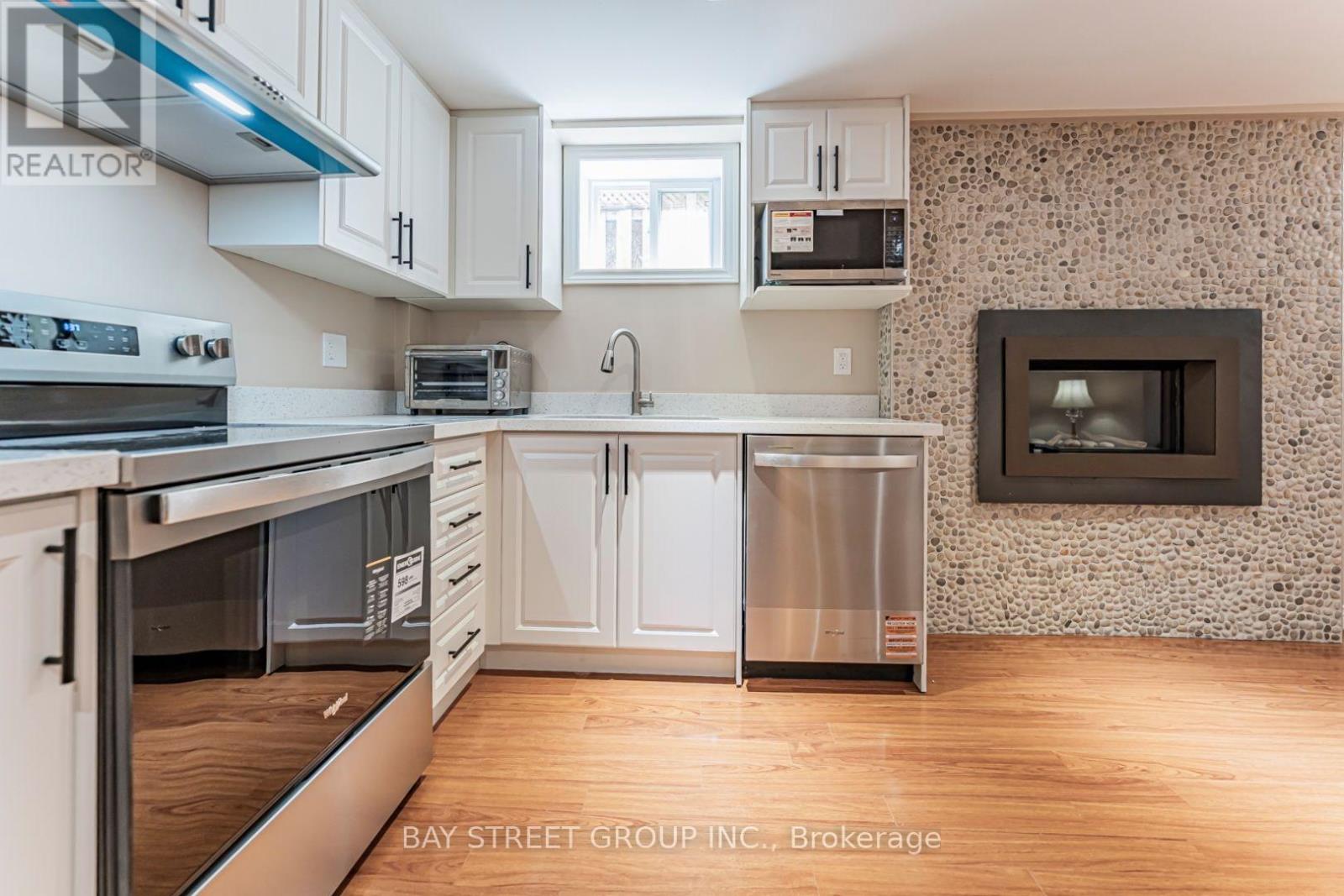 93 SUNBIRD BOULEVARD - 14