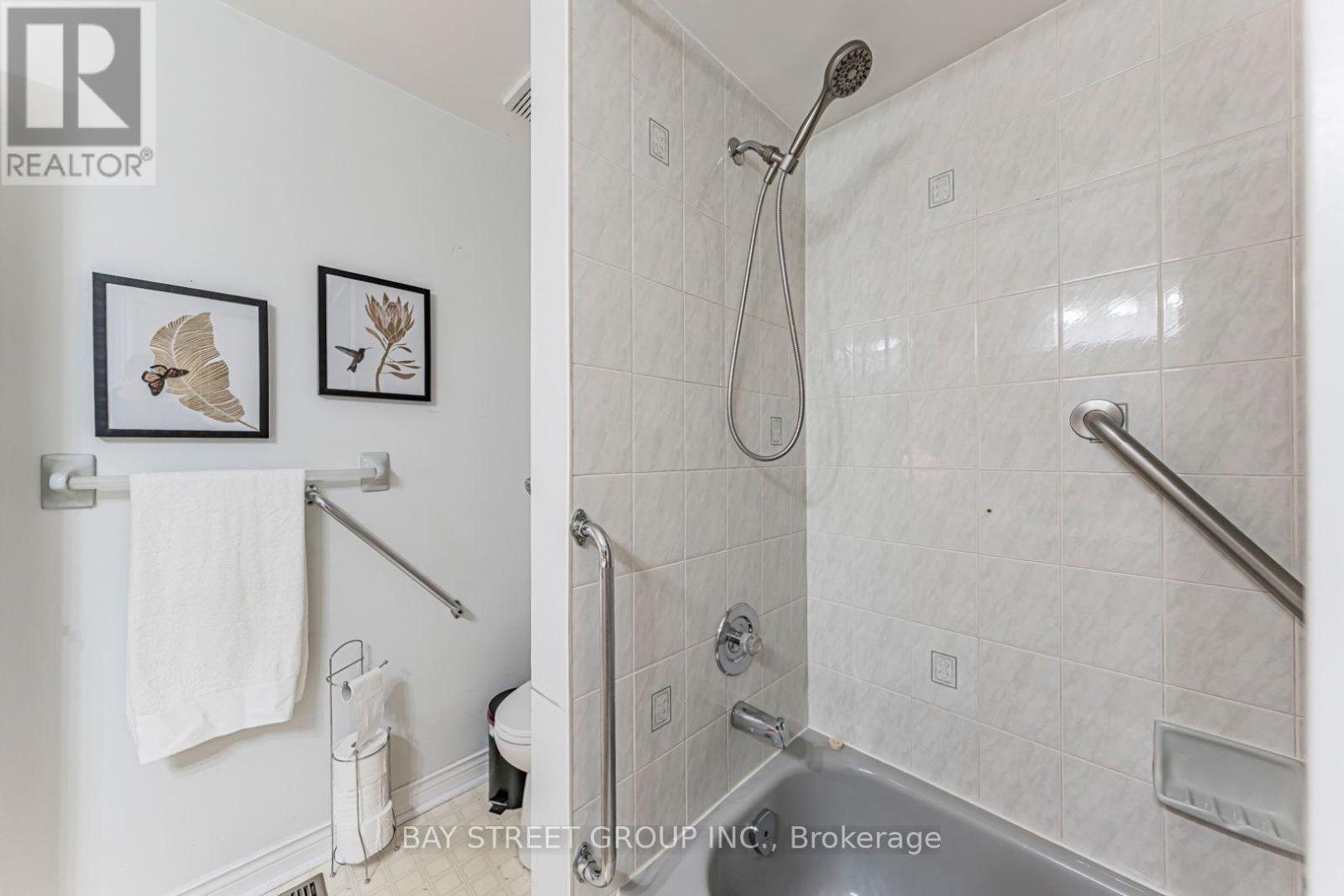 93 SUNBIRD BOULEVARD - 35