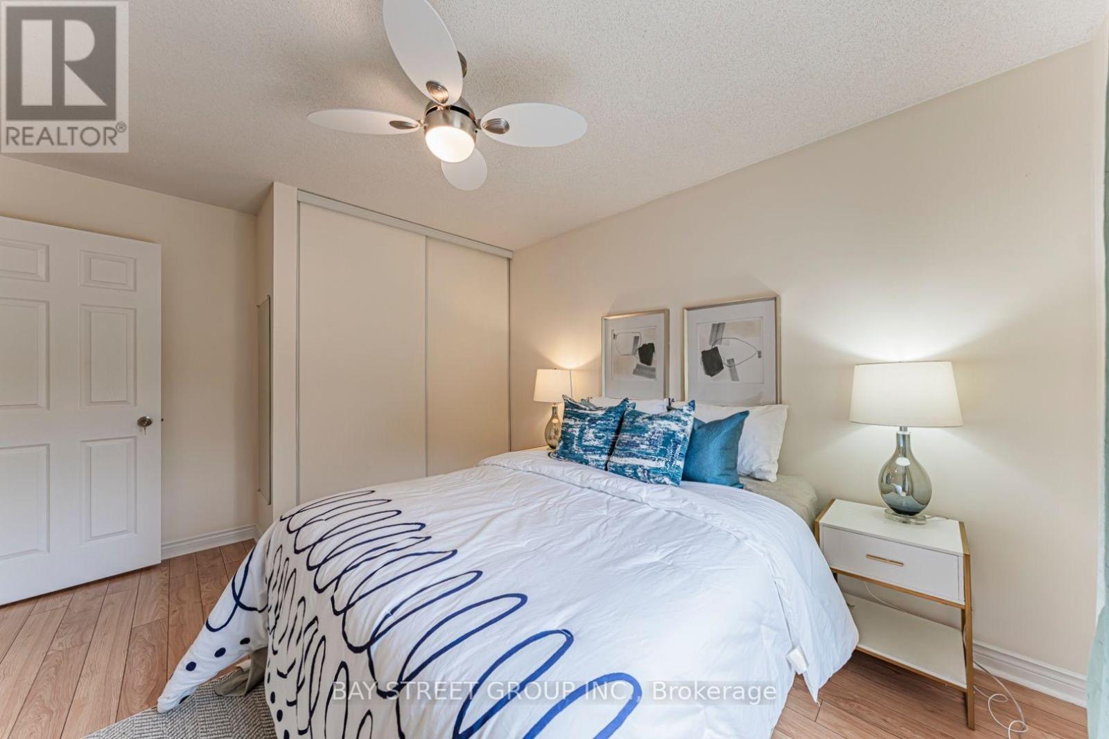 93 SUNBIRD BOULEVARD - 34
