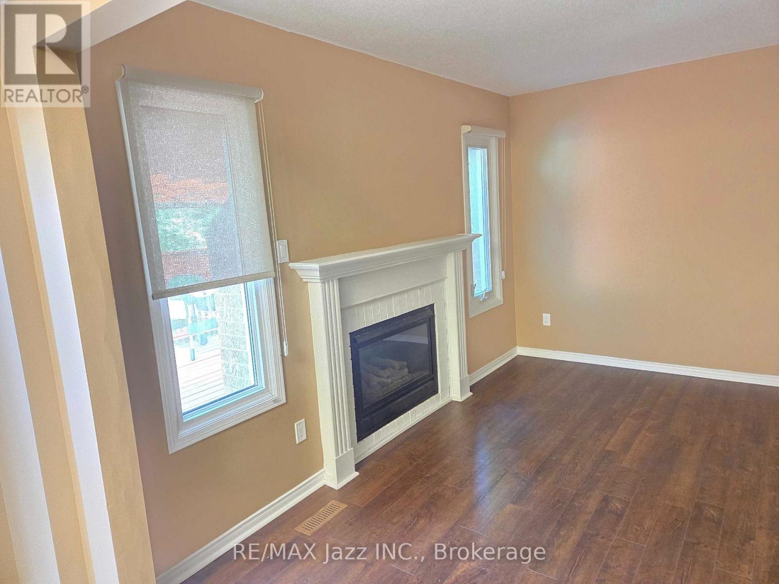 83 JOHN WALTER CRESCENT, Clarington (Courtice) — photo 3