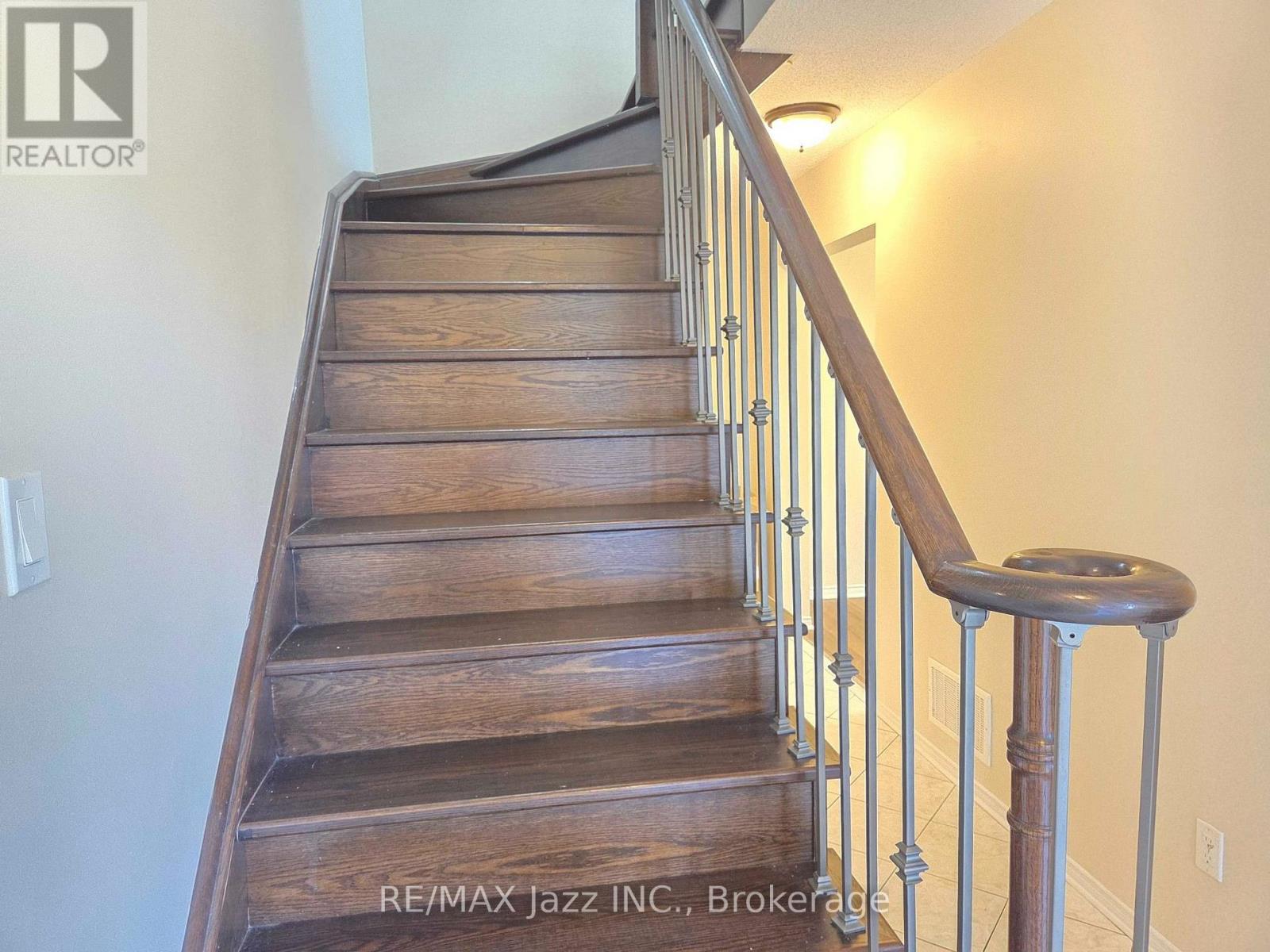 83 JOHN WALTER CRESCENT, Clarington (Courtice) — photo 7