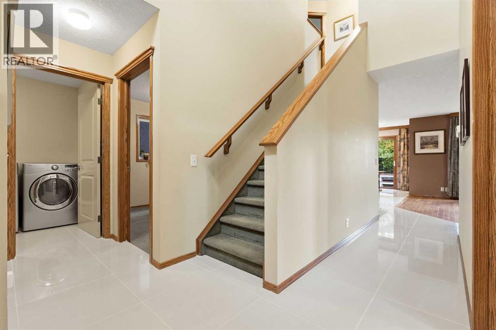 198 Cranwell Close SE - 4