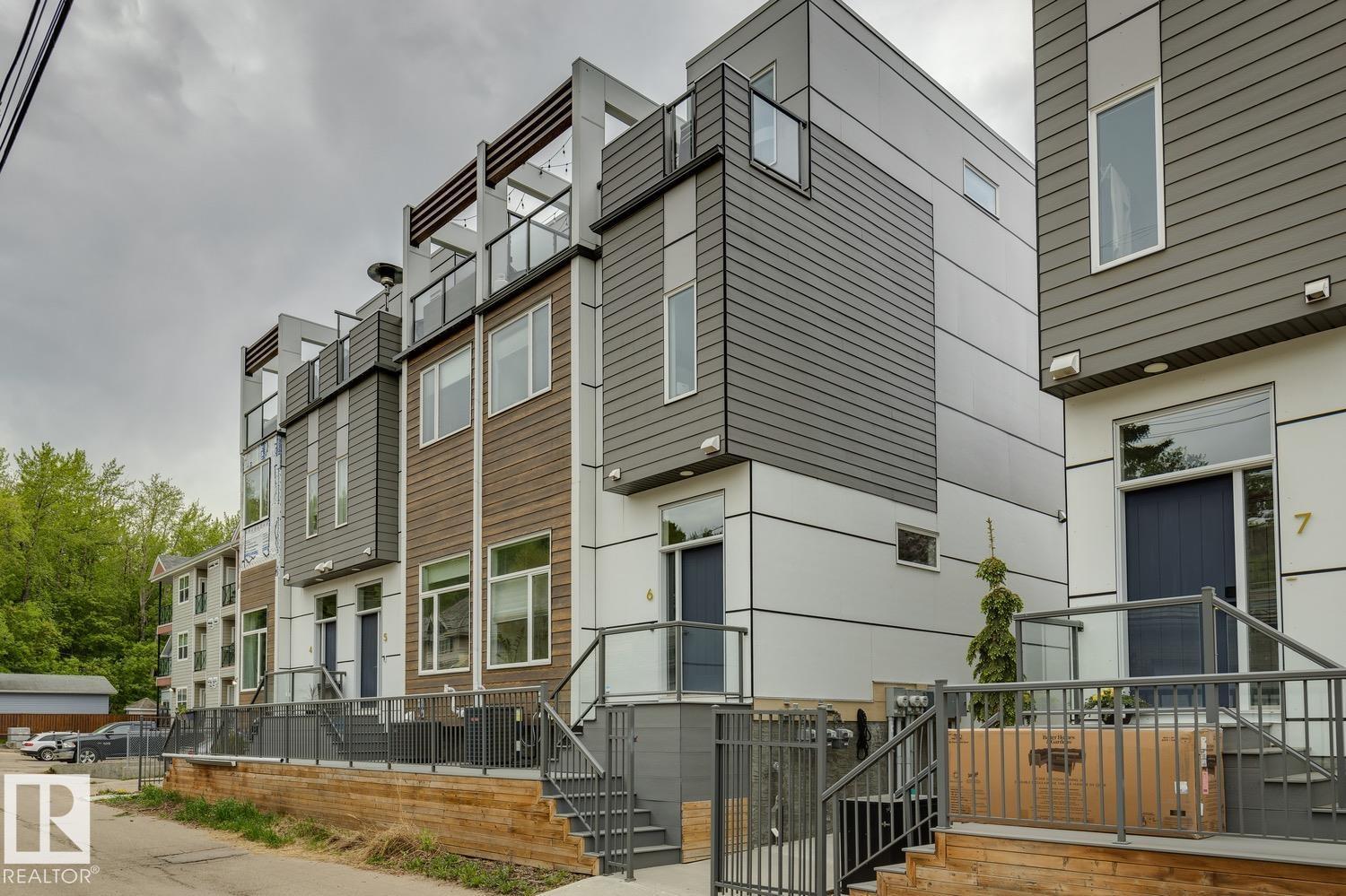 #6 9745 92 ST NW - 1