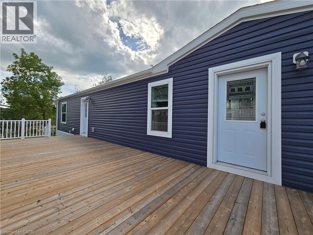 24 MACPHERSON Crescent, Flamborough — photo 2