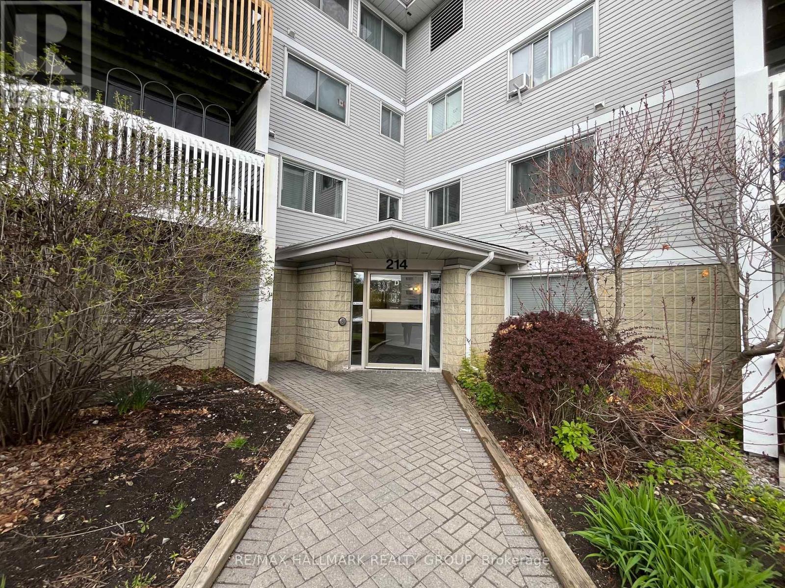 #403 214 VIEWMOUNT DRIVE - 1