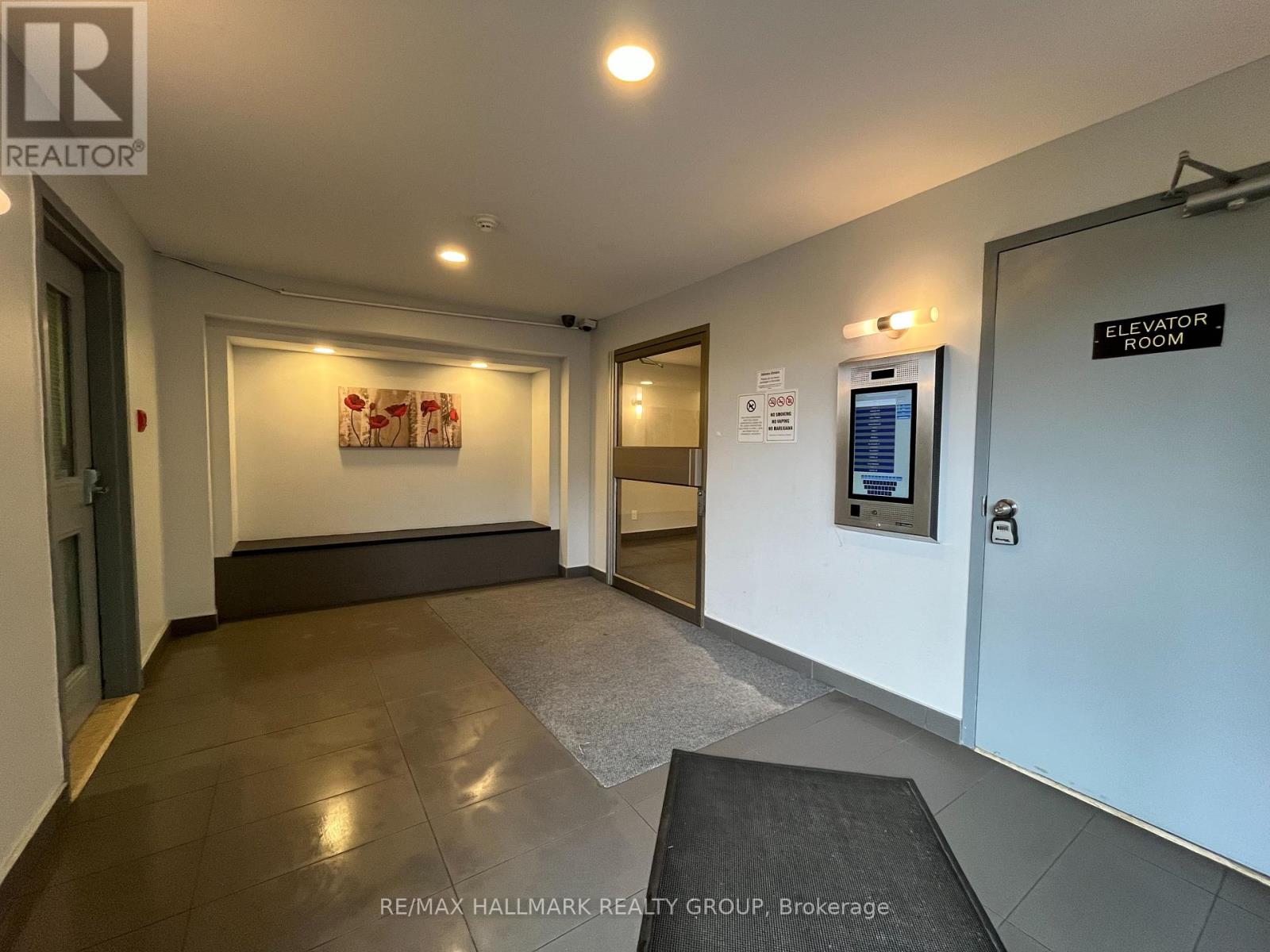 #403 214 VIEWMOUNT DRIVE - 3