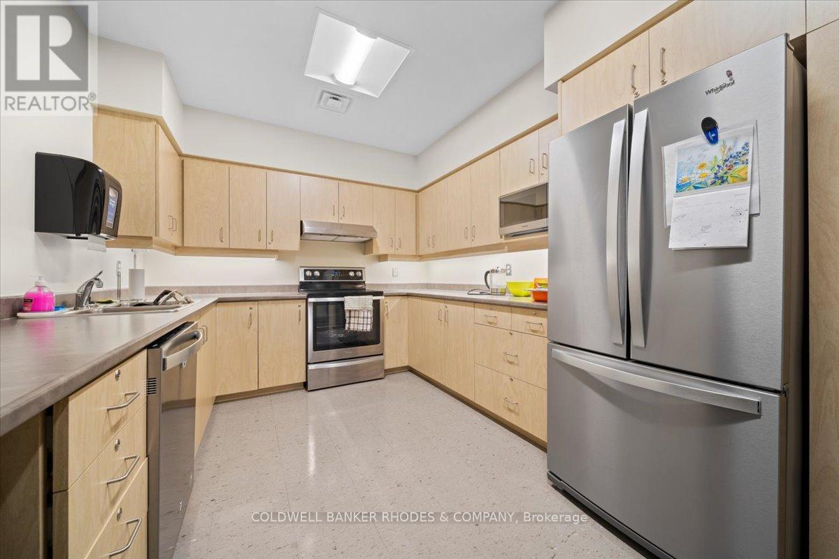 2 Bed, 2 Bath House for Sale in Ottawa – 308 – 1 MERIDIAN PLACE, Ottawa – MLS# X13774394 - Image 45