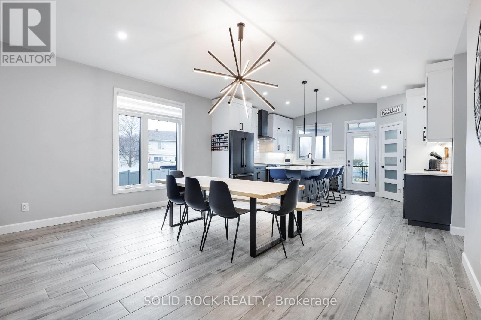 5 Bed, 3 Bath House for Sale in Russell – 216 FILION STREET, Russell – MLS# X13774414 - Image 25