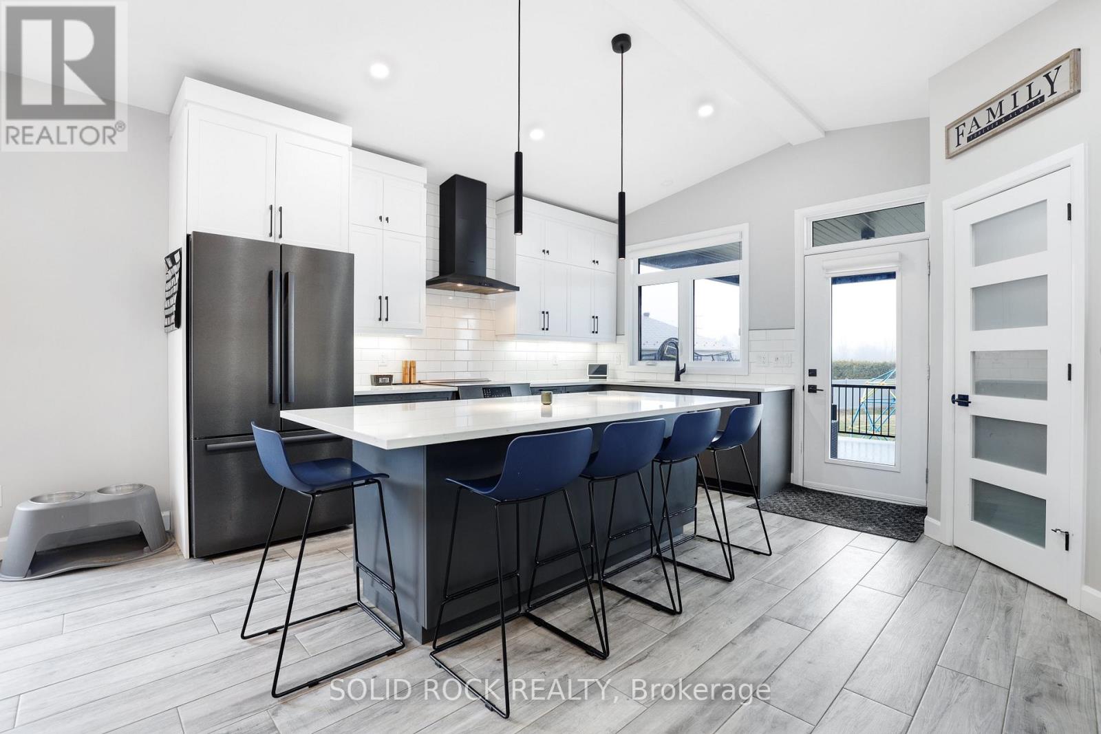 5 Bed, 3 Bath House for Sale in Russell – 216 FILION STREET, Russell – MLS# X13774414 - Image 31