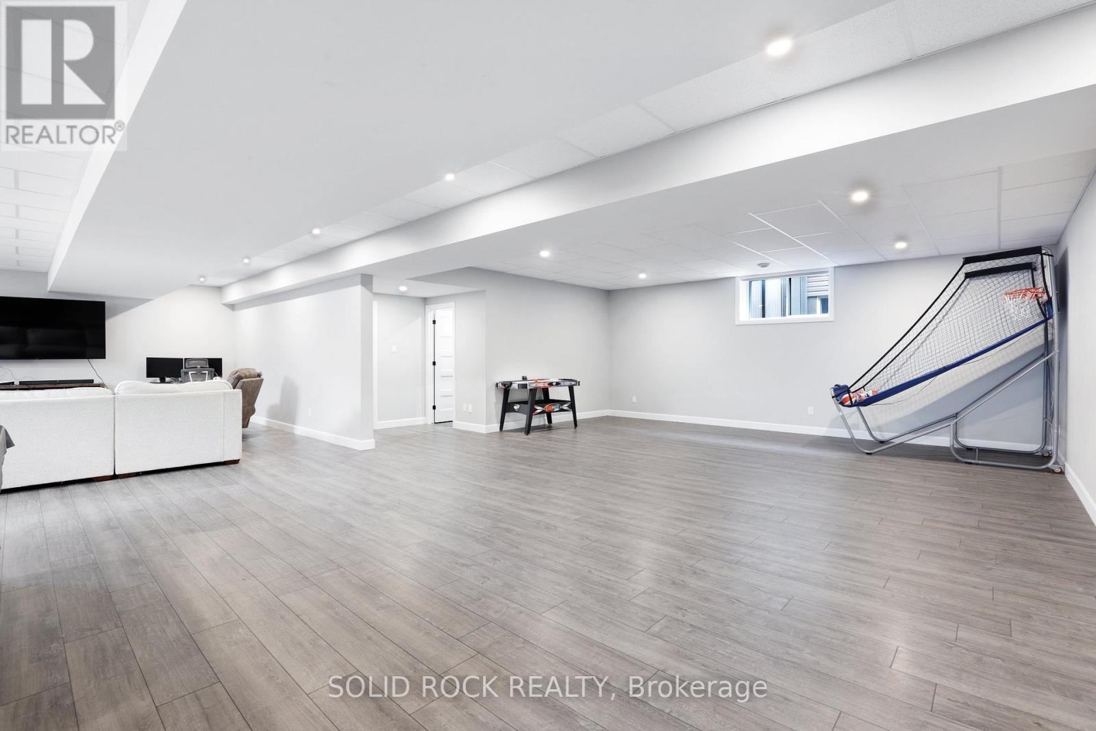 5 Bed, 3 Bath House for Sale in Russell – 216 FILION STREET, Russell – MLS# X13774414 - Image 69