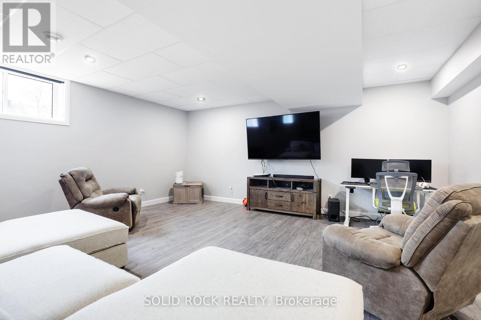 5 Bed, 3 Bath House for Sale in Russell – 216 FILION STREET, Russell – MLS# X13774414 - Image 71