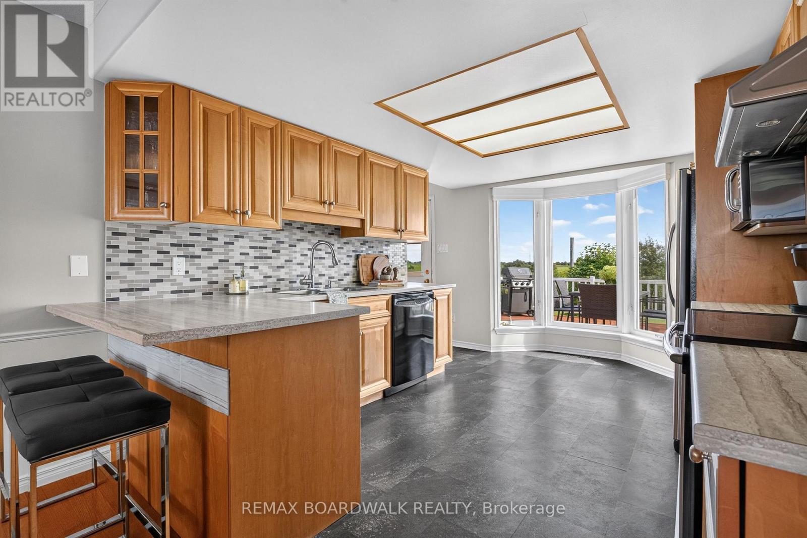 4 Bed, 2 Bath House for Sale in Russell – 1064 ROUTE 400, Russell – MLS# X13774438 - Image 23