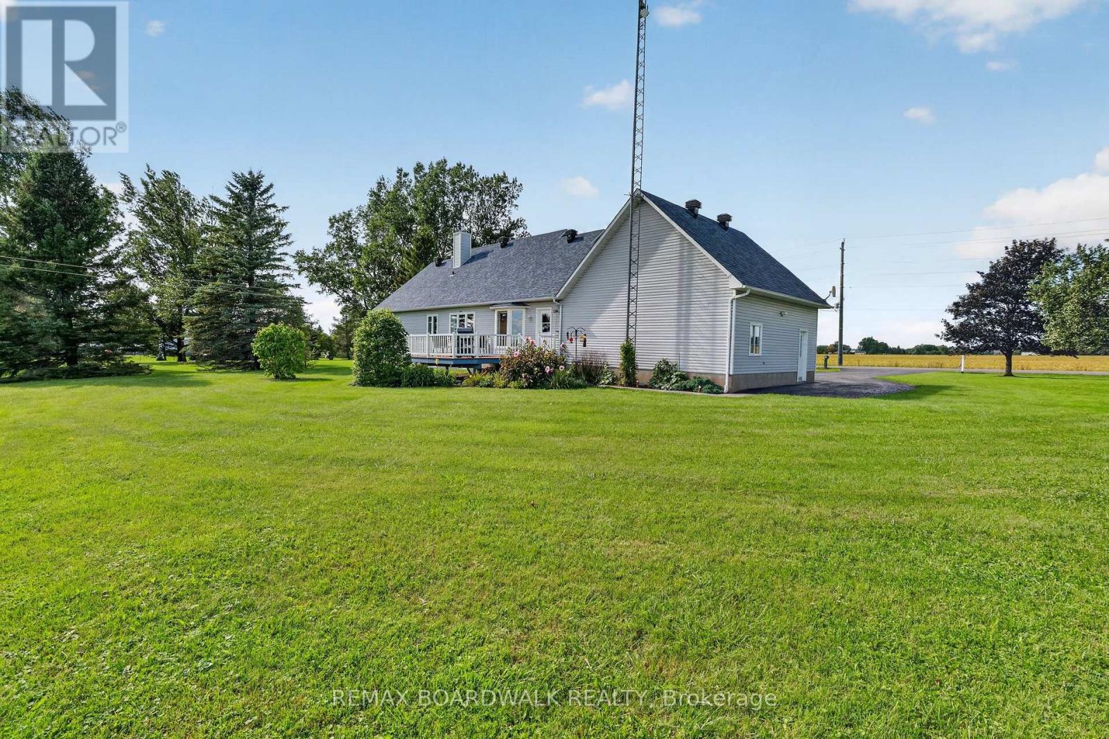4 Bed, 2 Bath House for Sale in Russell – 1064 ROUTE 400, Russell – MLS# X13774438 - Image 65