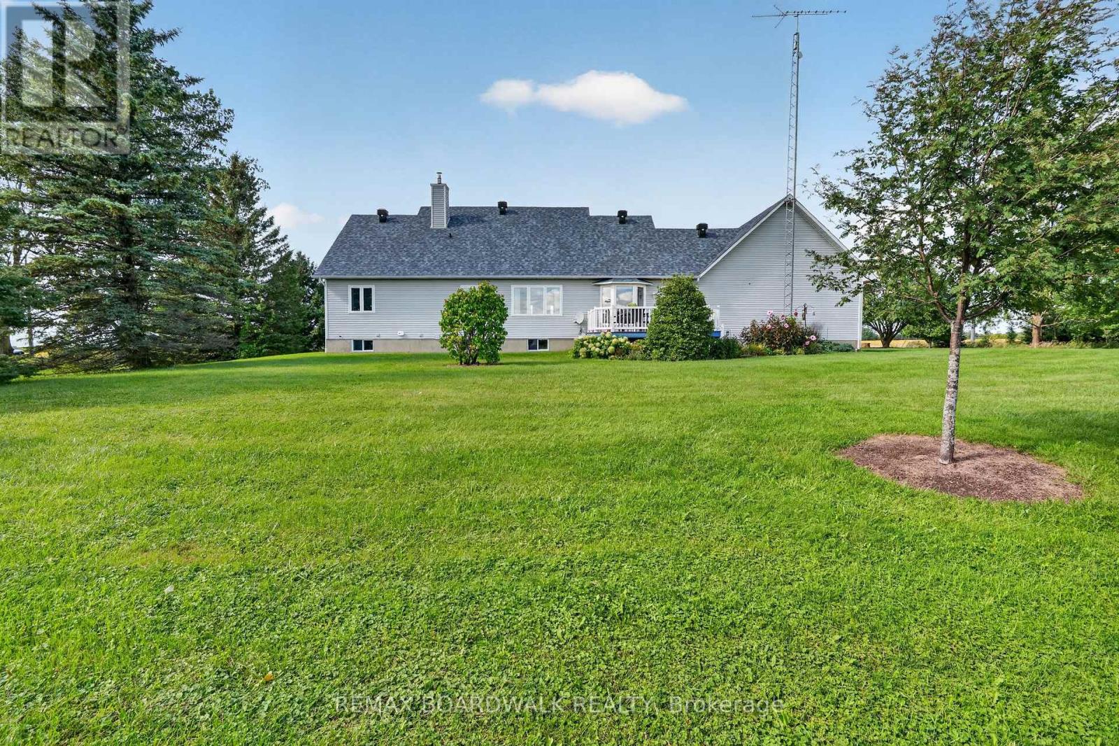4 Bed, 2 Bath House for Sale in Russell – 1064 ROUTE 400, Russell – MLS# X13774438 - Image 67