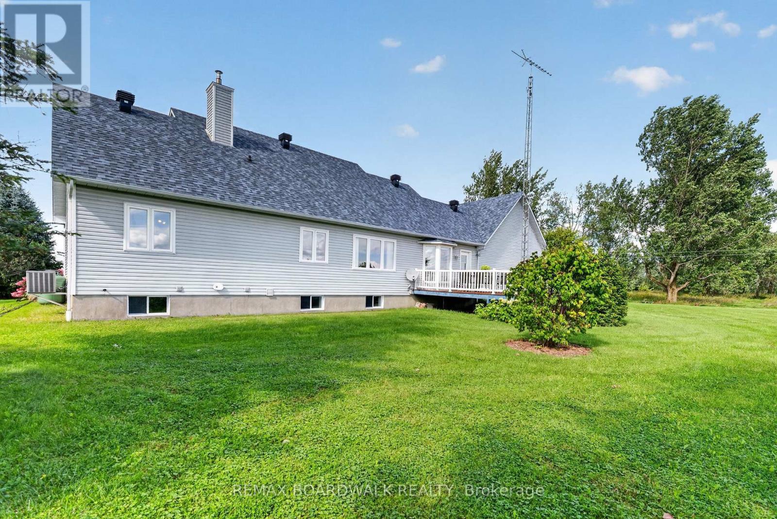 4 Bed, 2 Bath House for Sale in Russell – 1064 ROUTE 400, Russell – MLS# X13774438 - Image 69