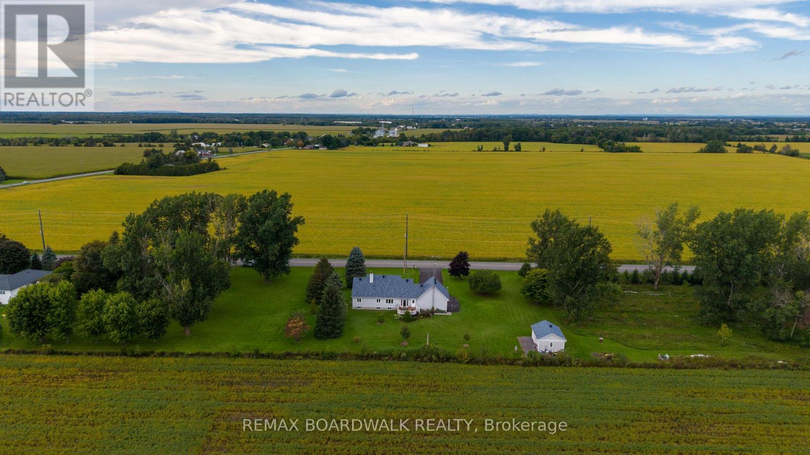 4 Bed, 2 Bath House for Sale in Russell – 1064 ROUTE 400, Russell – MLS# X13774438 - Image 77