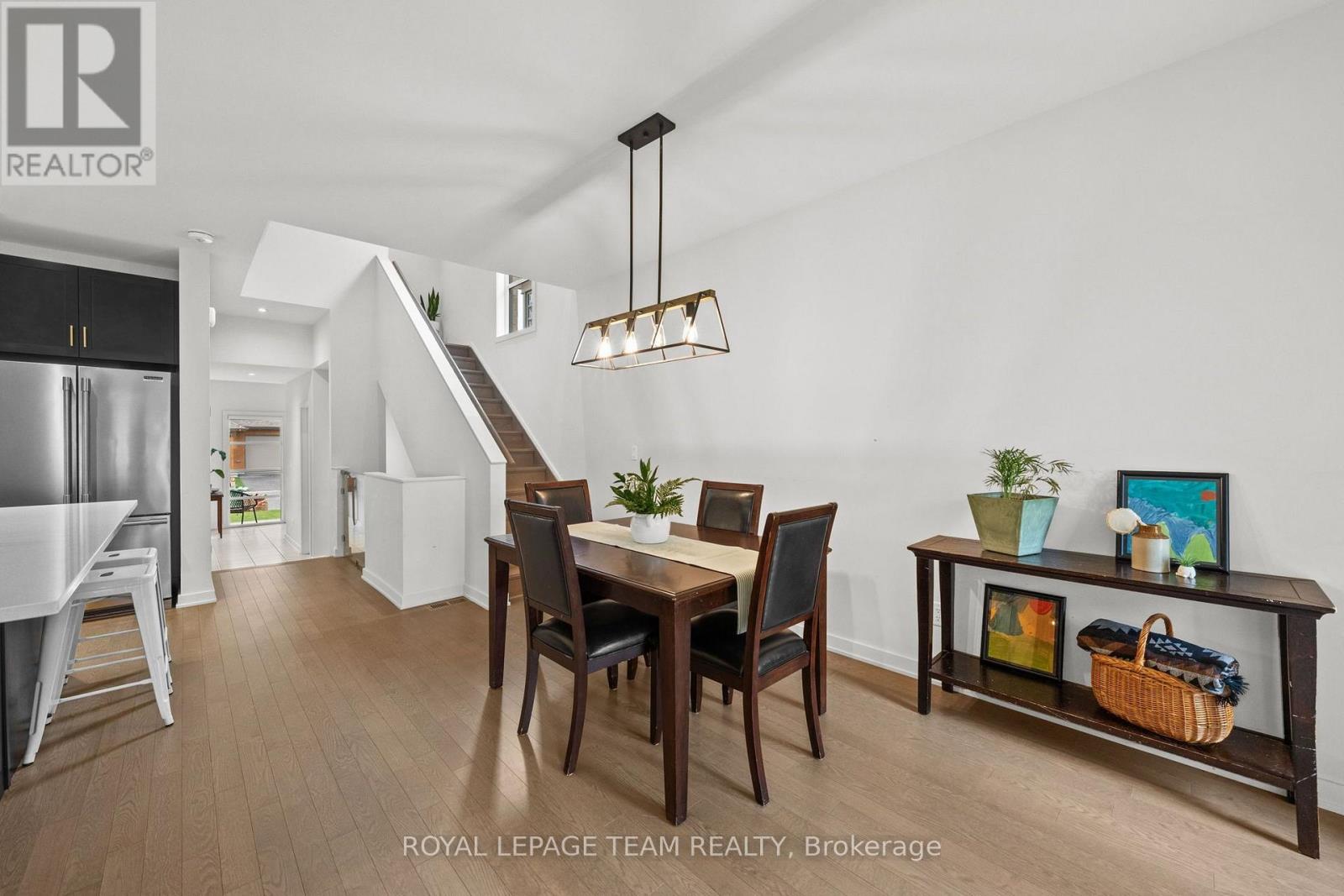 1037 EIDER STREET - 13