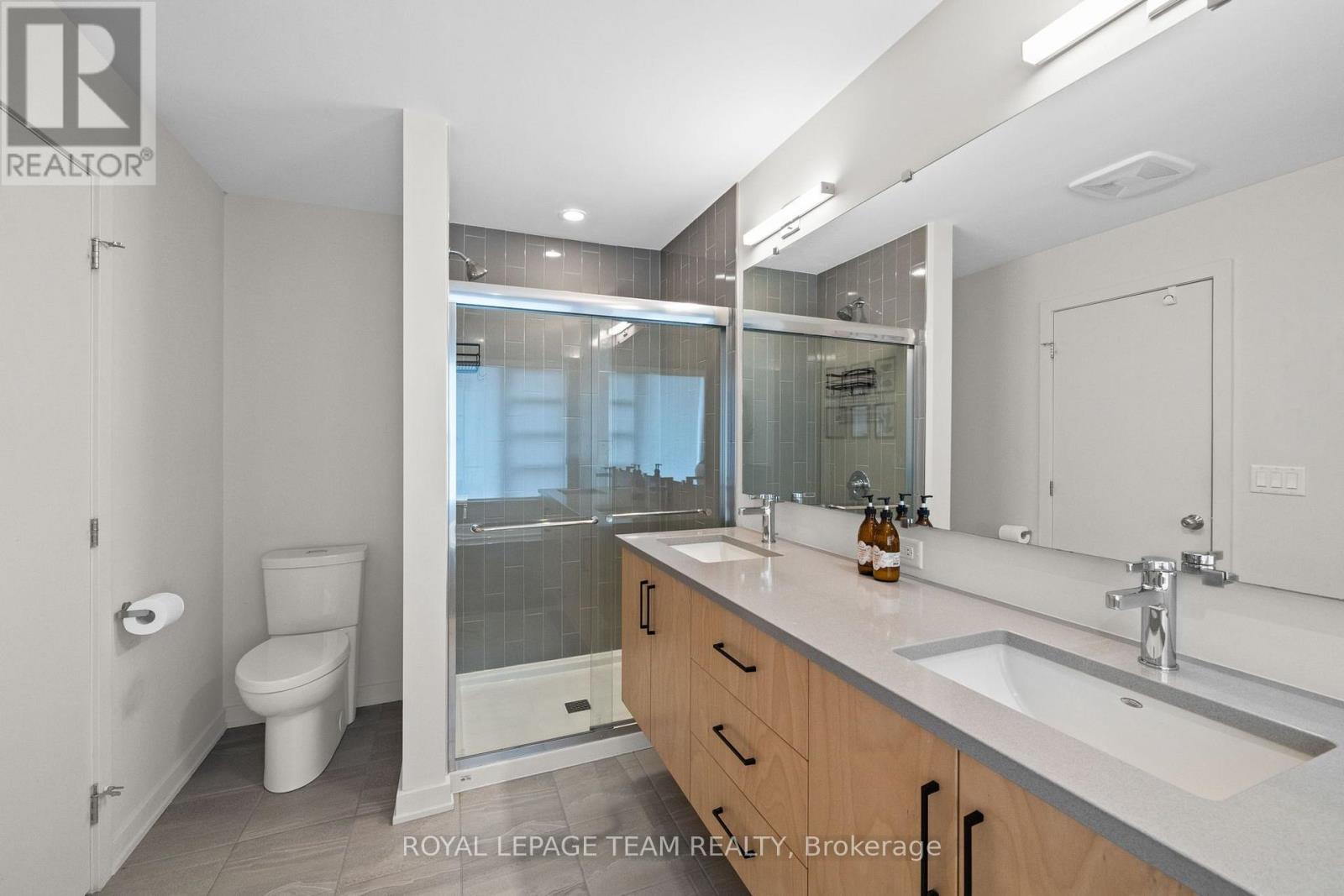 3 Bed, 3 Bath House for Sale in Ottawa – 1037 EIDER STREET, Ottawa – MLS# X13774442 - Image 59
