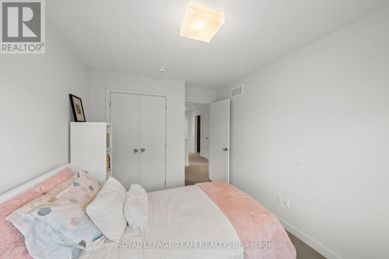 3 Bed, 3 Bath House for Sale in Ottawa – 1037 EIDER STREET, Ottawa – MLS# X13774442 - Image 77