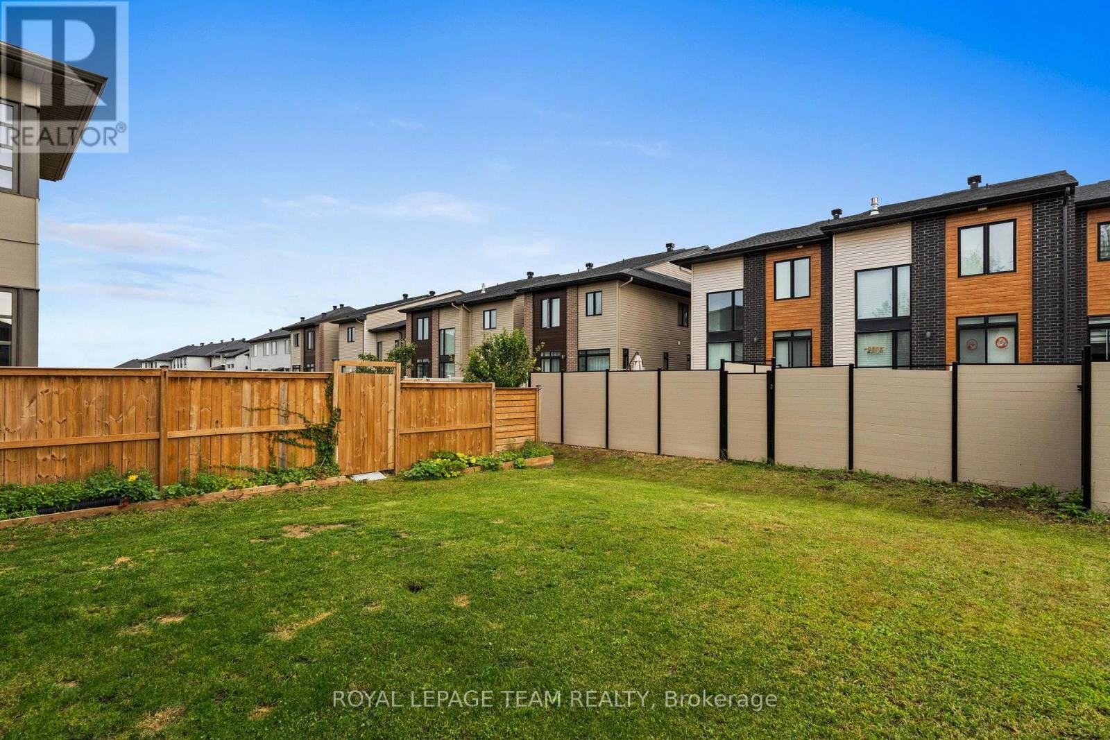 1037 EIDER STREET - 49