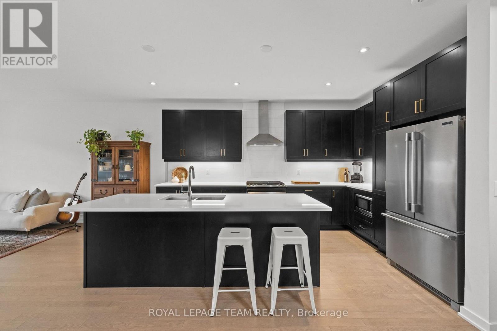 1037 EIDER STREET, Ottawa — photo 6