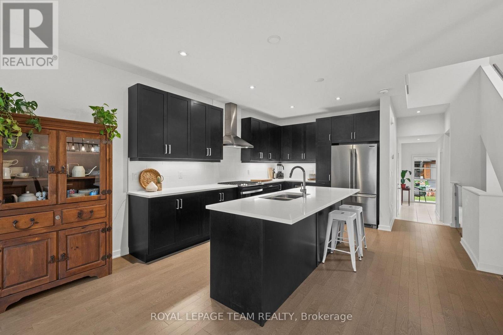 1037 EIDER STREET, Ottawa — photo 7