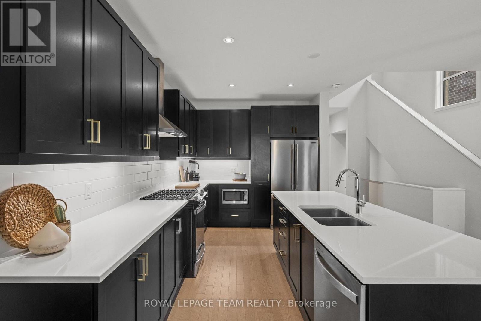 1037 EIDER STREET, Ottawa — photo 8