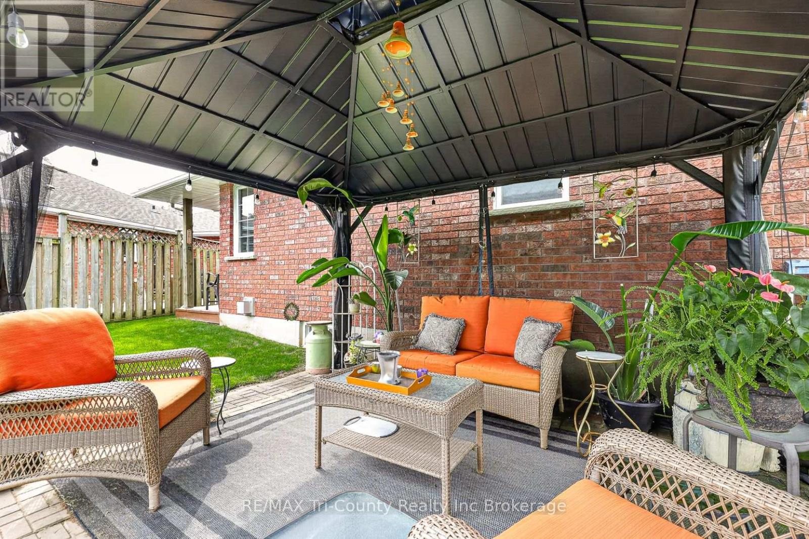 22 ST MICHAEL'S STREET - Image 35