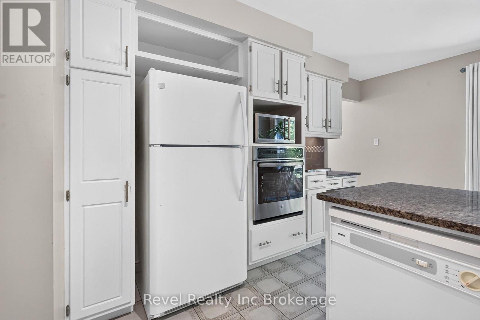 #16 163 PINE VALLEY DRIVE - 14